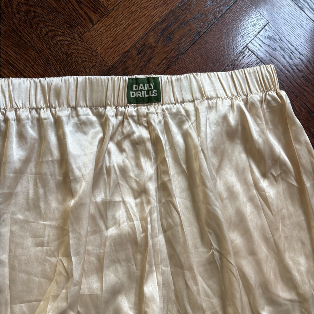 Daily Drills Silky Resort Pant Champagne